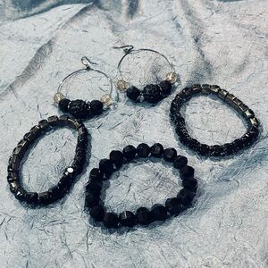 Elegant Black Jewelry Set